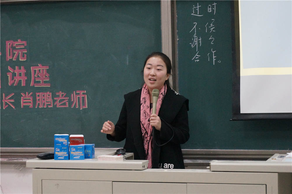 1477884071951949.jpg 魏泽晴.jpg